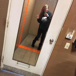 Meet your Posher, Tegan