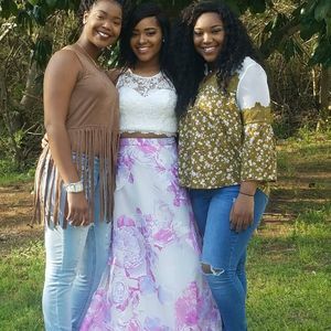 Meet your Posher, Aprilpinson