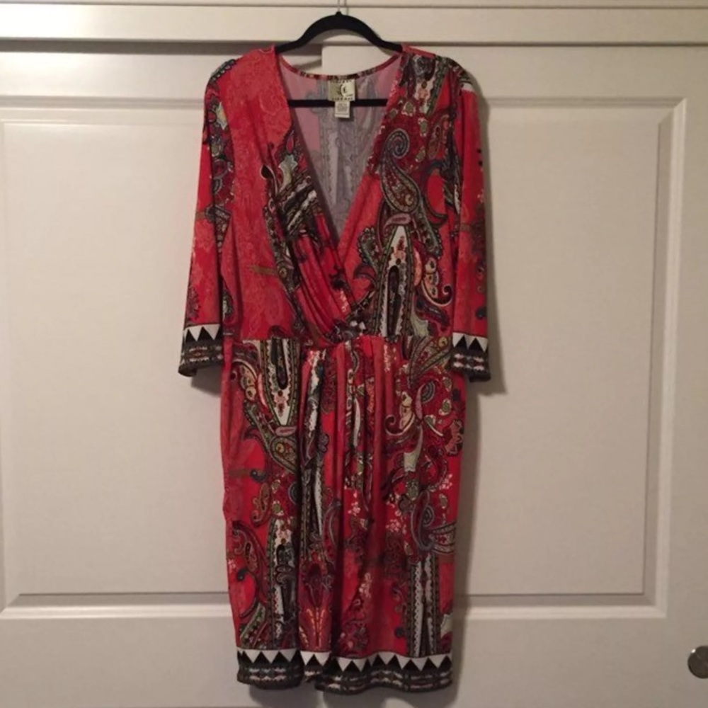 *NWOT CROSS FRONT PLUS SIZE FAUX WRAP DRESS