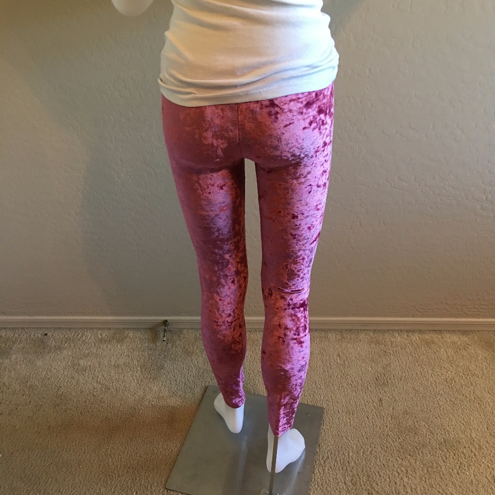 *LAST PAIR* Pink Velour/Velvet Leggings - Picture 3 of 4