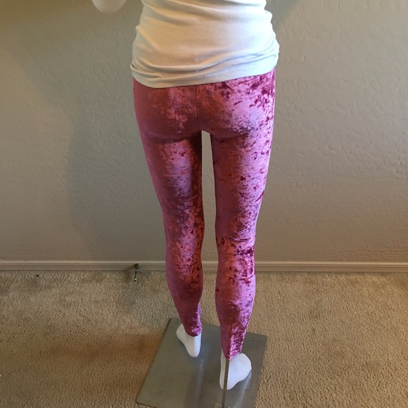 *LAST PAIR* Pink Velour/Velvet Leggings - Picture 3 of 4