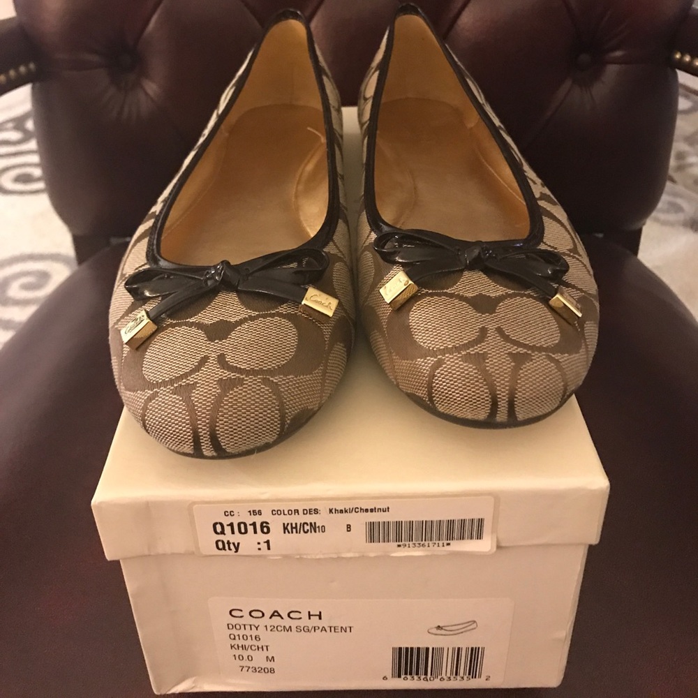 Coach Women's Dotty Shoes Size 10