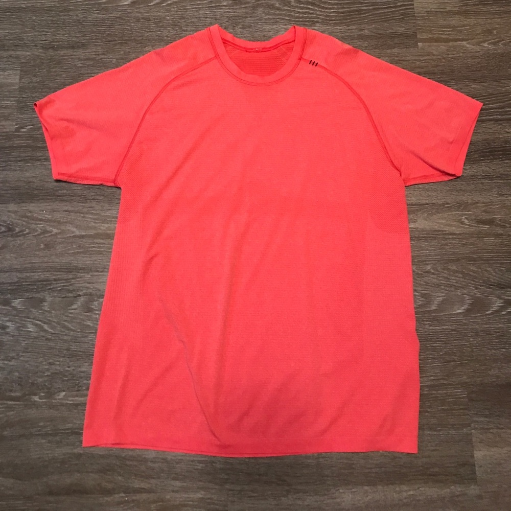 Lululemon Metal Vent Tech Short Sleeve