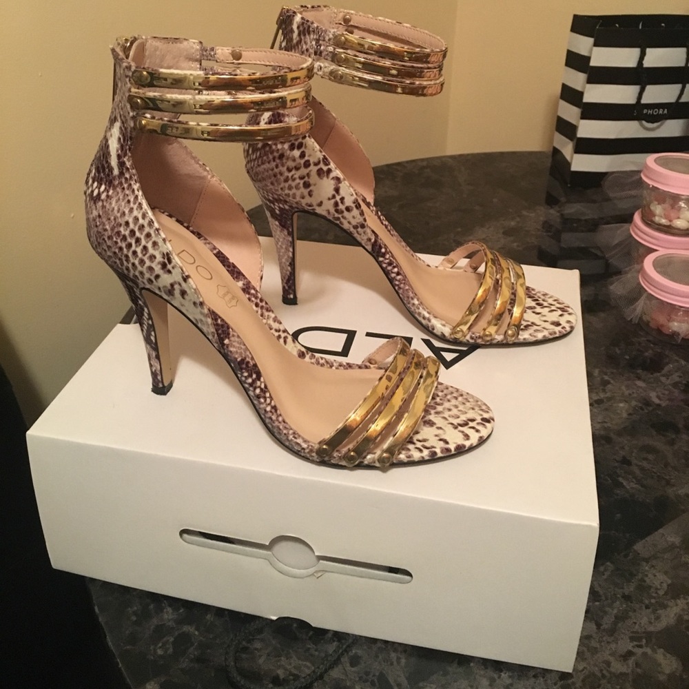Shoes - Picture 2 of 2
