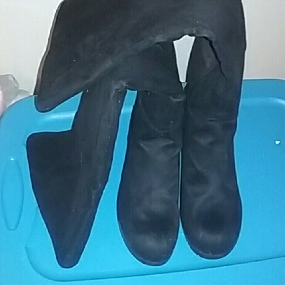 NWOT- Black thigh high boots