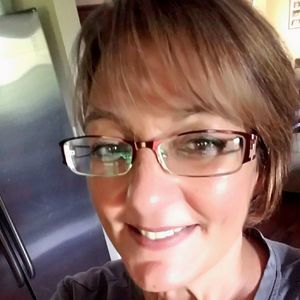 Meet your Posher, Valarie