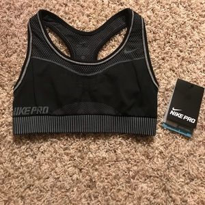 Hypercool Nike Pro training bra