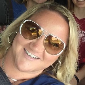 Meet your Posher, Gina