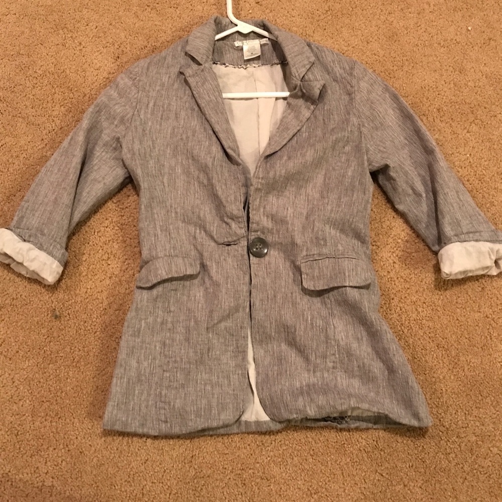 Gray blazer