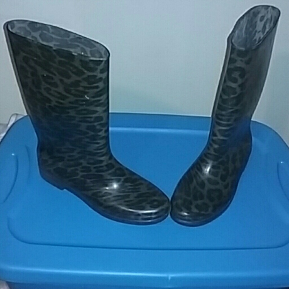 Stuart Weitzman rain boots