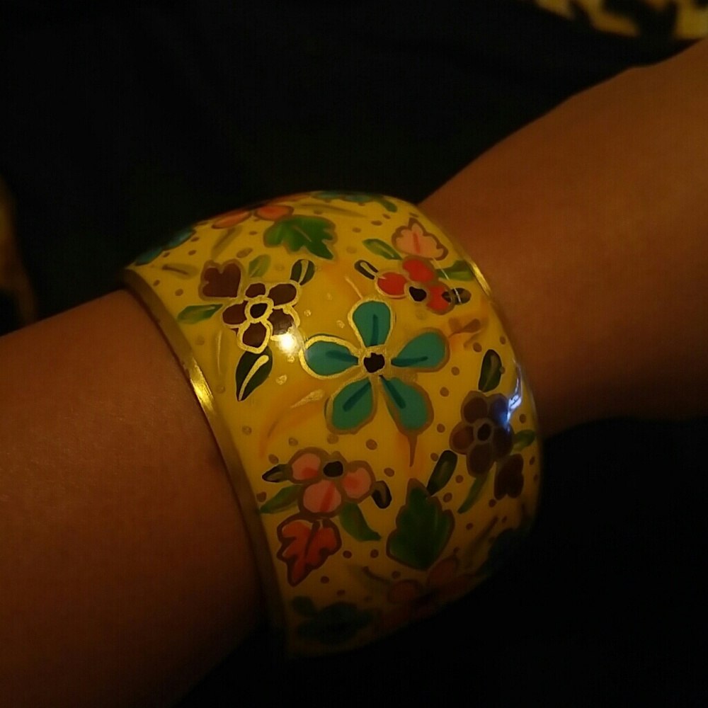 Yellow metal bracelet