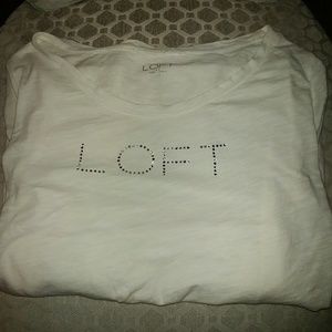 Ann Taylor LOFT XS cream t-shirt