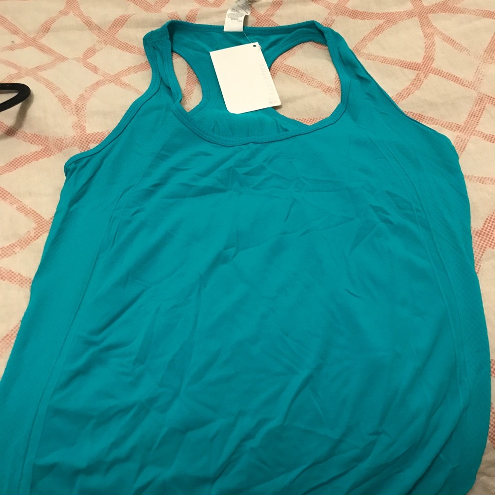 Fabletics dry fit work out tank