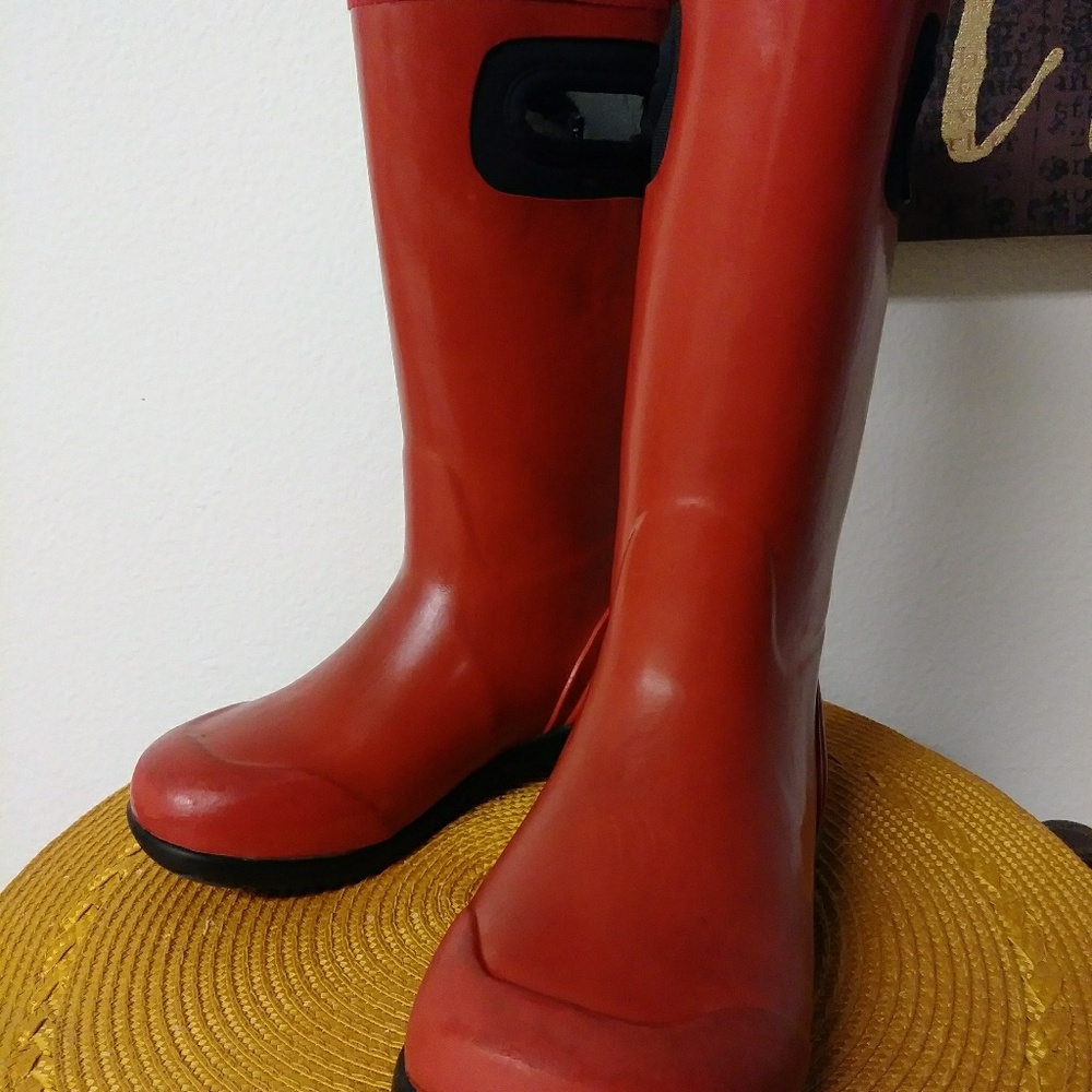 Red Bogs for Kid,Temperate up to -30F .waterproof