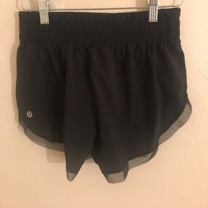 NWOT Lululemon Shorts Size 2