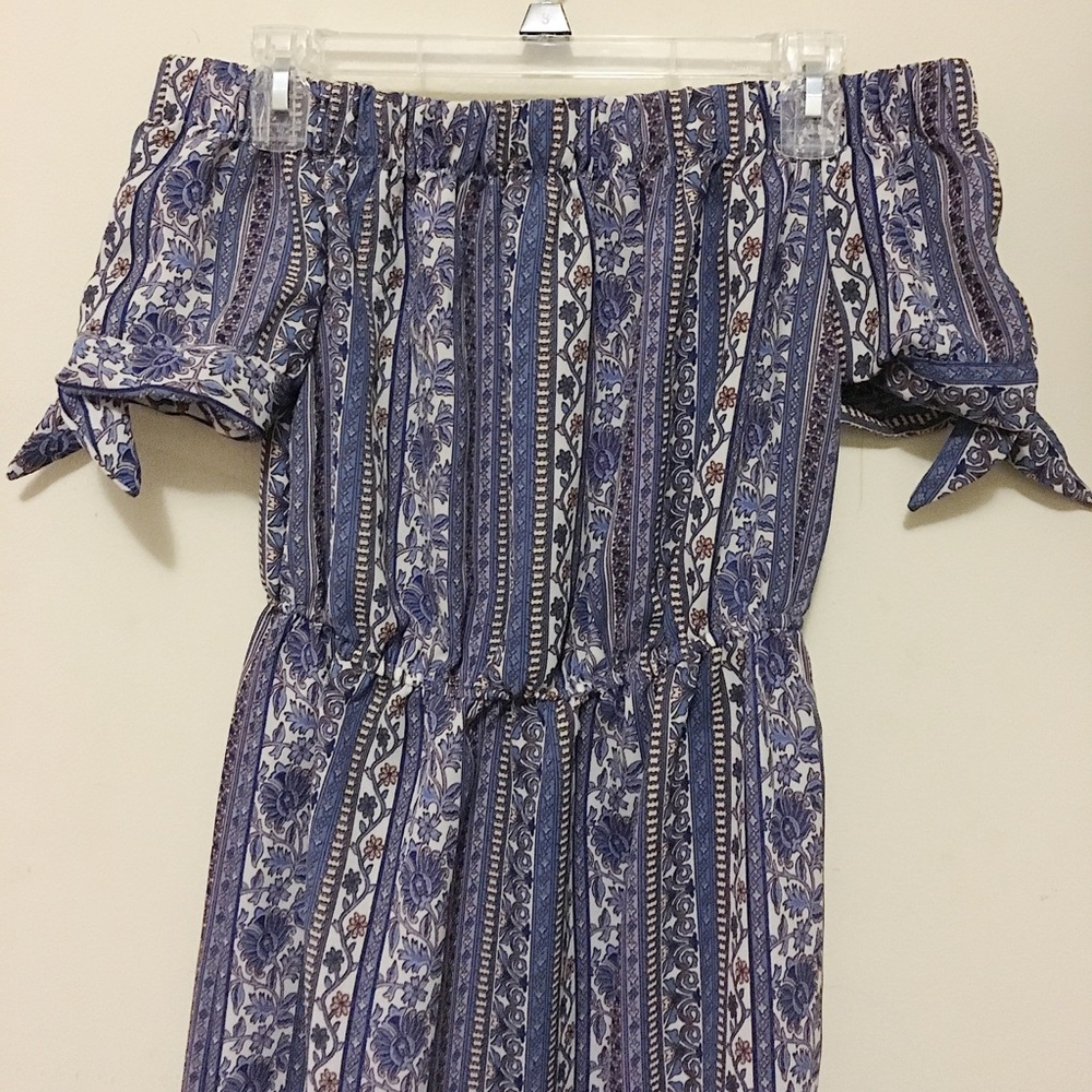 Adorable off the Shoulders Summer Dress