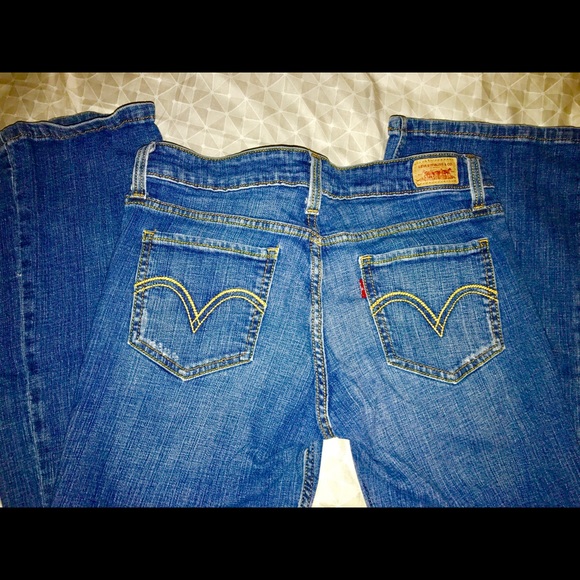 Levi jeans - Picture 2 of 3