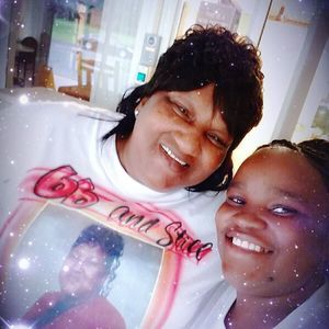 Meet your Posher, Monique