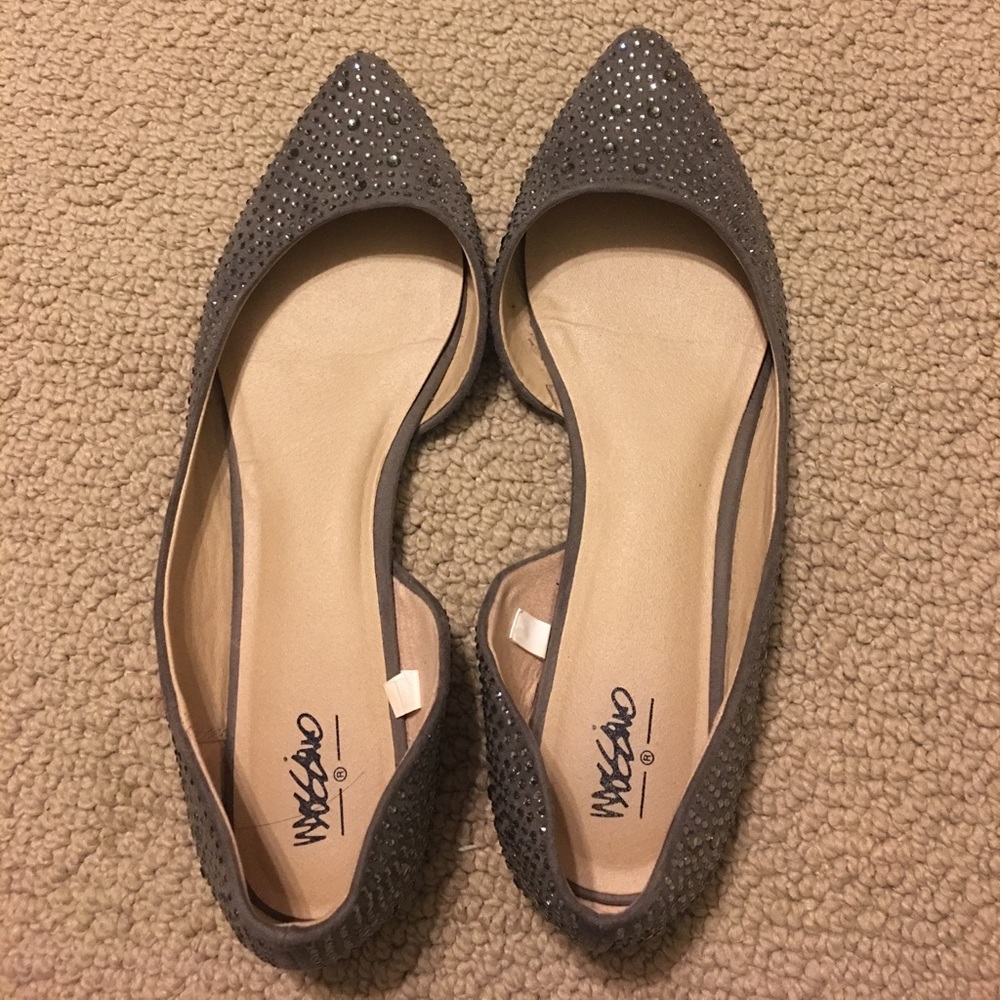 🔥👠Mossimo Supply Co. Rhinestone Flats👠🔥