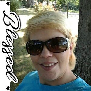 Meet your Posher, Carrie