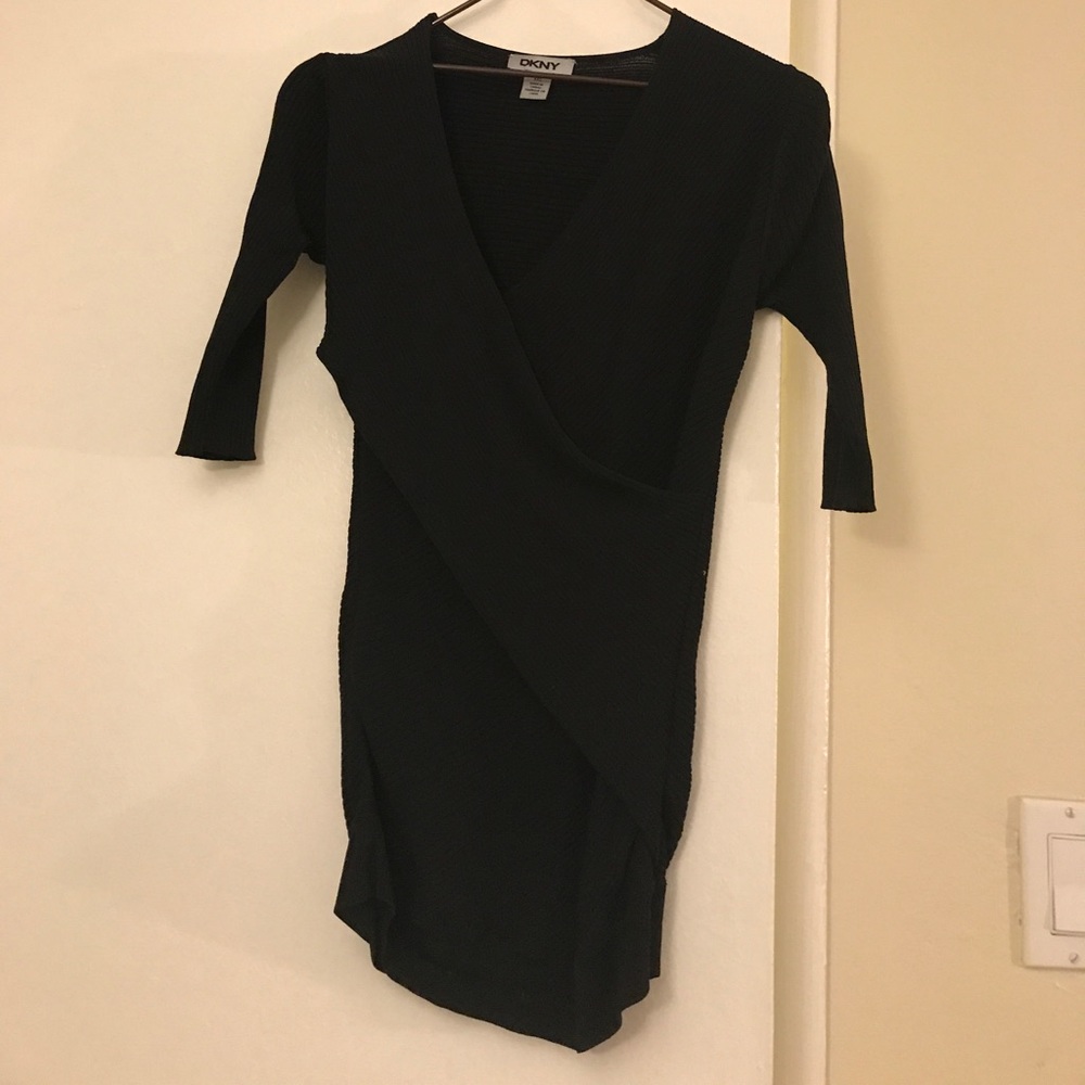 DKNY top/sweater like brand new