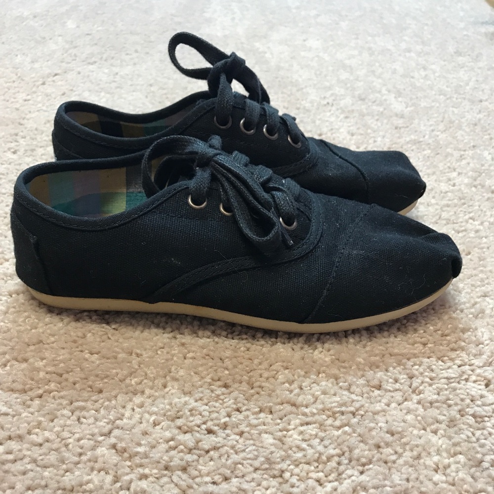 Black lace up Toms