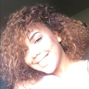 Meet your Posher, Brianna