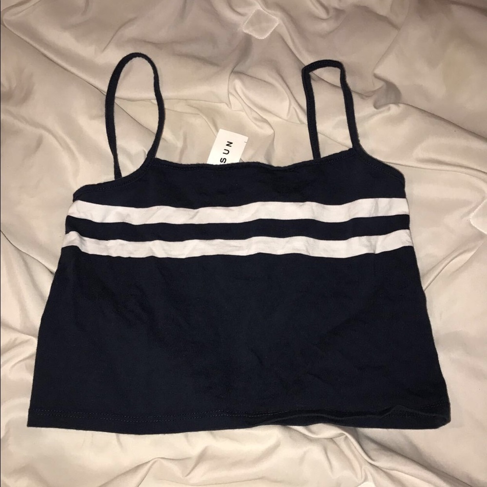BRANDY MELVILLE TOP