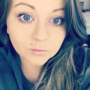 Meet your Posher, Stacie