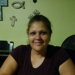 Meet your Posher, Yolanda