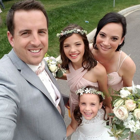 Meet your Posher, Nicole - Picture 1 of 1