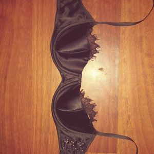 Very sexy Victoria's secret pushup bra 34b