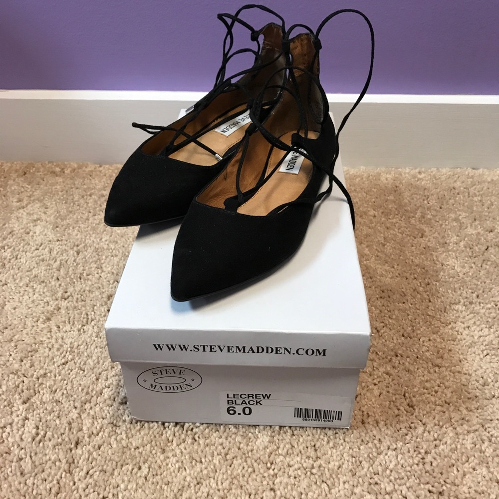 Steve Madden lace up flats
