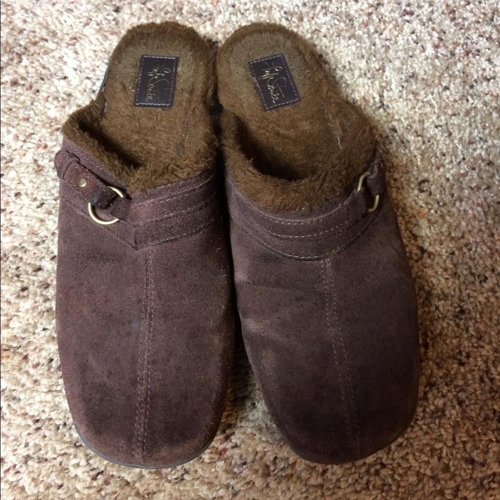 Clogs
