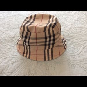 Burberry bucket hat Nova check Burberry bucket hat Nova check