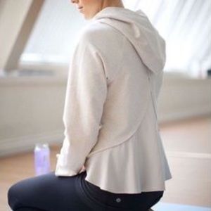Lululemon Pull Me Over Hoodie!
