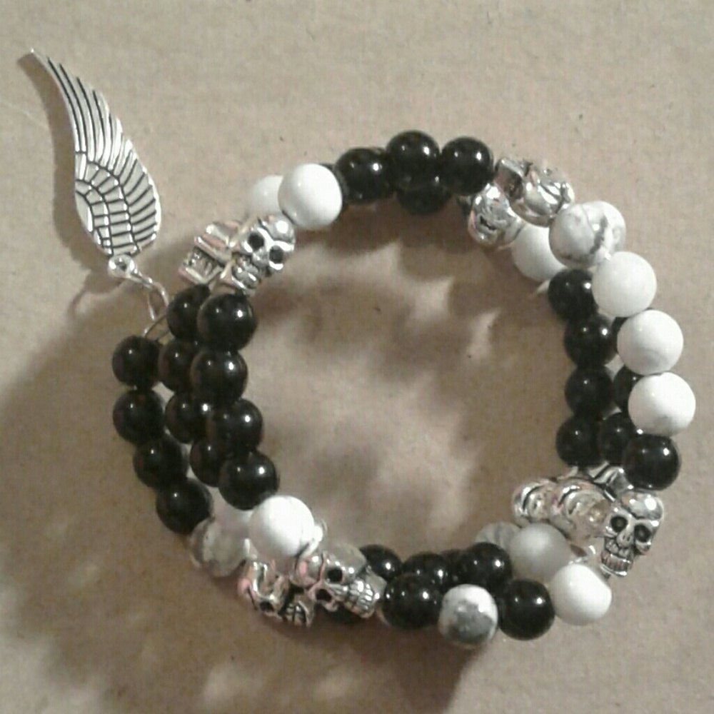 New Elle J. Designs **HC Onyx/BuffaloTurquoise Skull 17" Memory Br