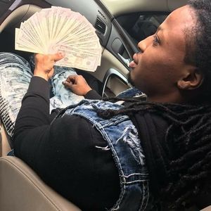 Meet your Posher, Malik