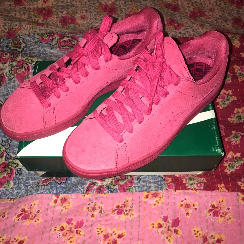 Pumas, all pink with swirl detailing