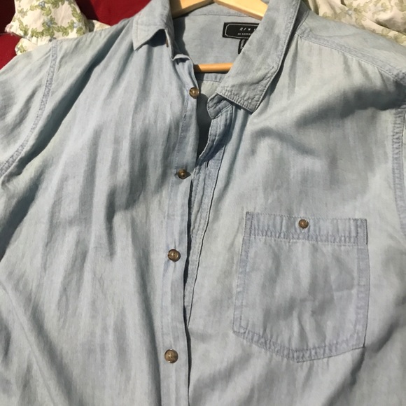 A light blue button up shirt - Picture 1 of 3
