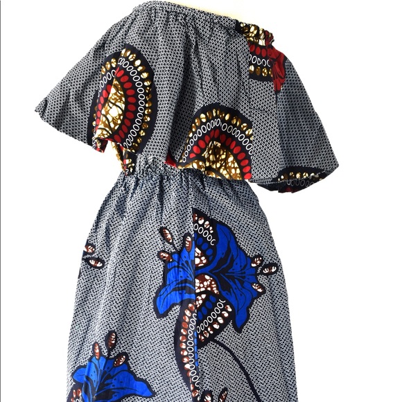 ❌SOLD❌ African Print Women’s Off ShoulderDress - Picture 6 of 7