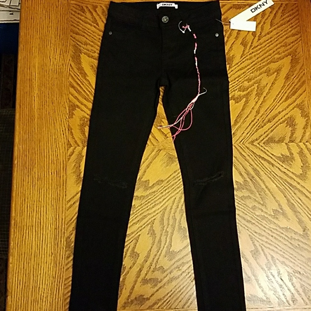 DKNY JEANS