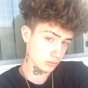 Meet your Posher, Tyler