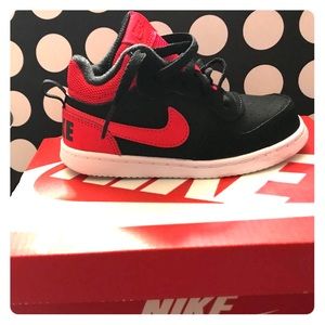 Toddle 9c Nike Court Borough Mids