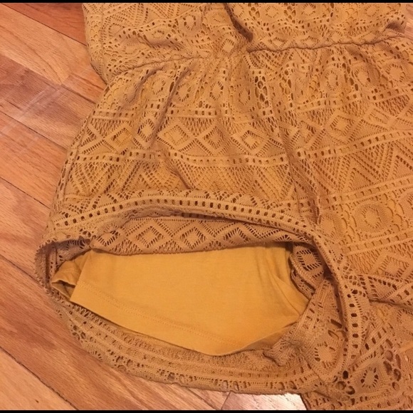 Forever 21 mustard romper - Picture 5 of 6