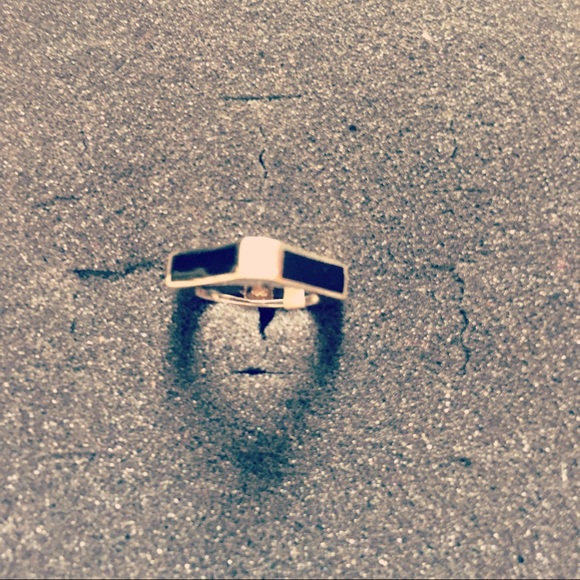 Ring - Picture 4 of 5