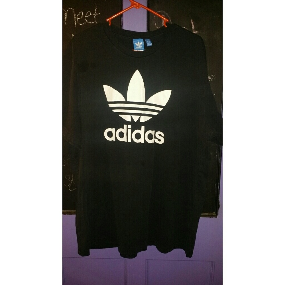 Adidas t-shirt