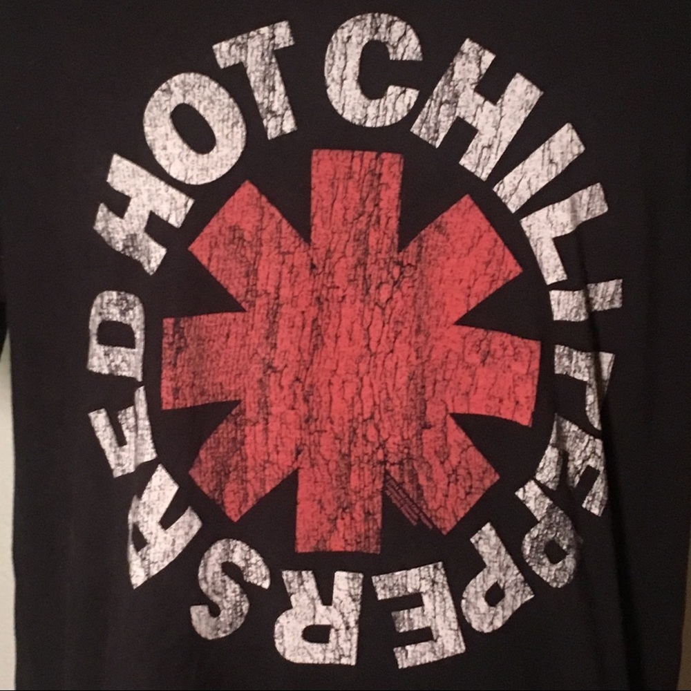 Retro Red Hot Chili Peppers shirt