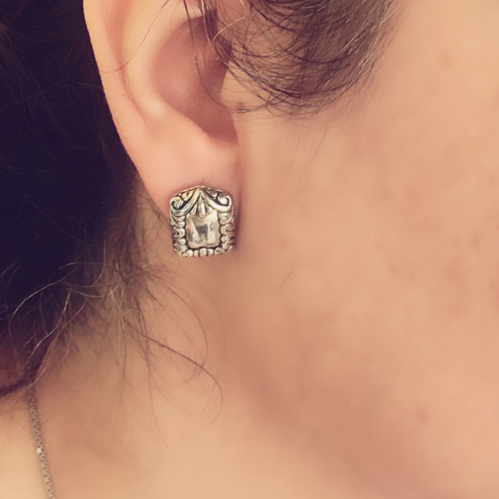 Earring