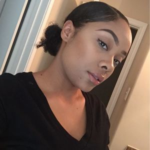 Meet your Posher, Kenna